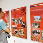 Vernisáž výstavy Pro koho kvetou vlčí máky v brněnském centru pro veterány