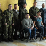 Armádní muzeum Žižkov navštívili vojáci zranění při výkonu služby i pravnučka TGM