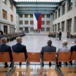 Ministryně obrany Jana Černochová na slavnostním aktu v atriu Armádního muzea Žižkov udělila čtyři desítky resortních vyznamenání Ministryně obrany Jana Černochová na slavnostním aktu v atriu Armádního muzea Žižkov udělila čtyři desítky resortních vyznamenání