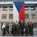 V Armádním muzeu na Žižkově se po dvaceti letech setkali účastníci humanitární operace NATO „Winter Race“ V Armádním muzeu na Žižkově se po dvaceti letech setkali účastníci humanitární operace NATO „Winter Race“