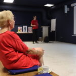 Co přivede seniorku z Vídně na Letní školu VHÚ Praha? Pátrání po dědečkovi i bitva u Sokolova